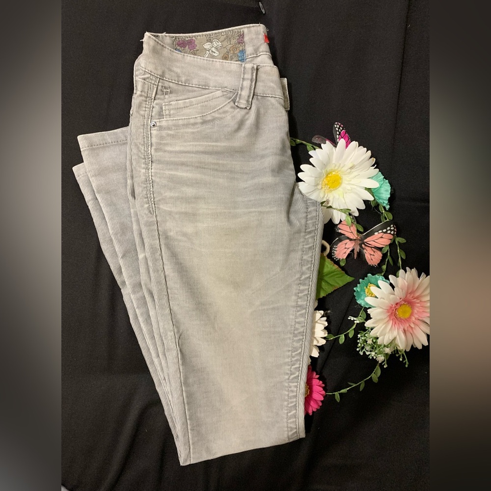 UNIONBAY Gray Straight Leg Jeans Casual Style